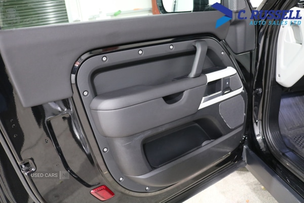 Used Land Rover Defender 2024 for sale - 77371987: Photo 13