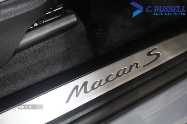 Used Porsche Macan 2021 for sale - 76123463: Photo 15
