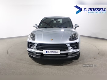 Used Porsche Macan 2021 for sale - 76123463: Photo 2