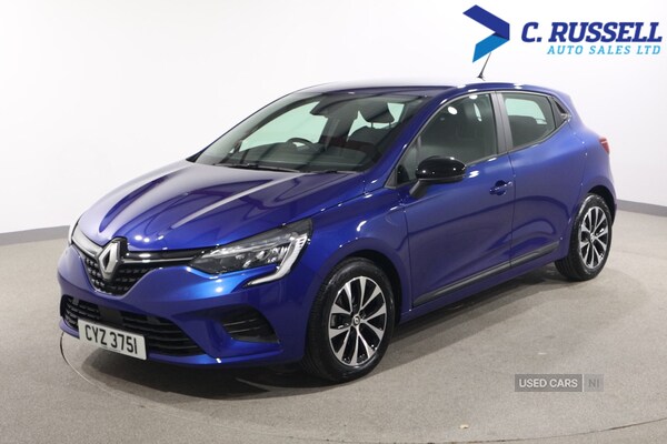 Used Renault Clio 2023 for sale - 76608763: Photo 2
