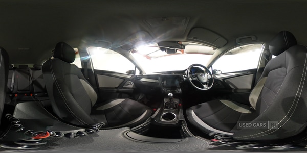 Used Toyota Avensis 2017 for sale - 76953723: Photo 20