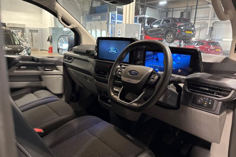 Used Ford Transit Custom 2025 for sale - 76819211: Photo 14