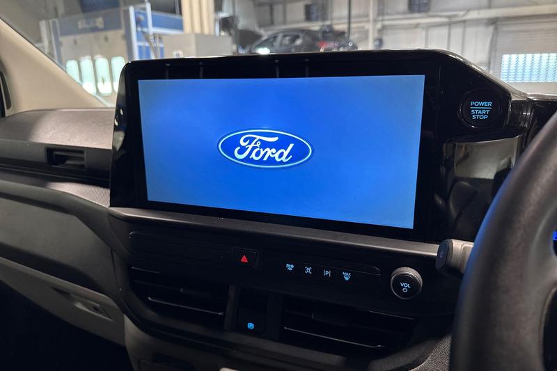 Used Ford Transit Custom 2024 for sale - 76819198: Photo 24