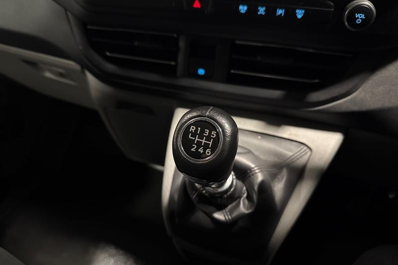 Used Ford Transit Custom 2024 for sale - 76819198: Photo 25