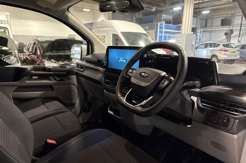 Used Ford Tourneo Custom 2025 for sale - 76580803: Photo 14