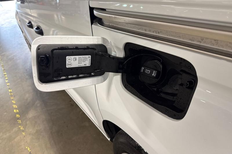 Used Ford Transit Connect 2025 for sale - 76255429: Photo 16