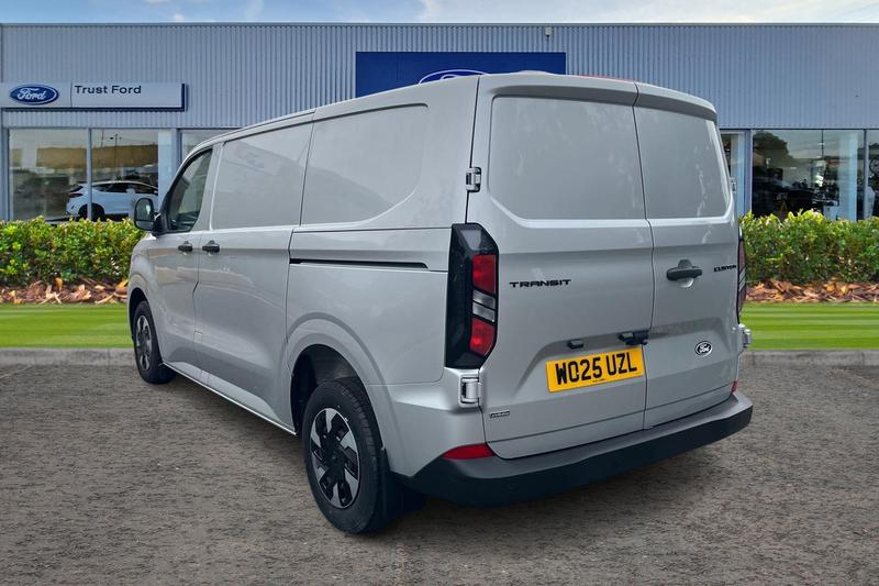 Used Ford Transit Custom 2025 for sale - 76660106: Photo 2