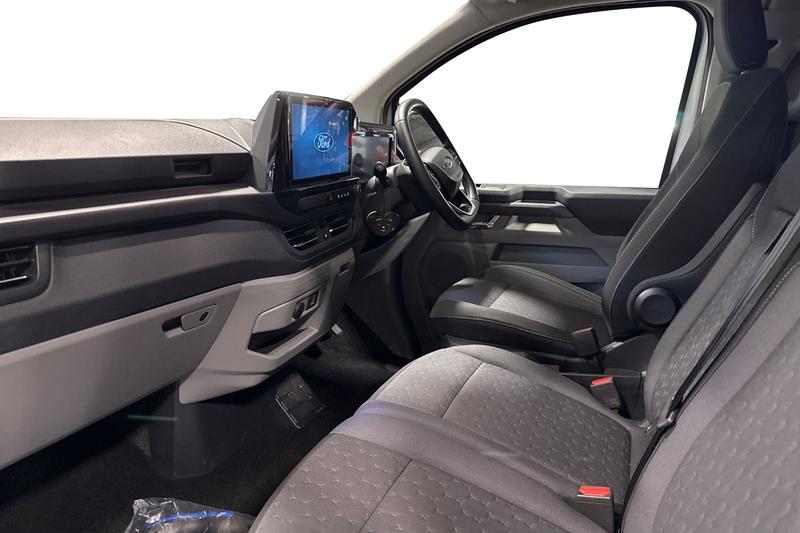 Used Ford Tourneo Custom 2025 for sale - 76819206: Photo 4