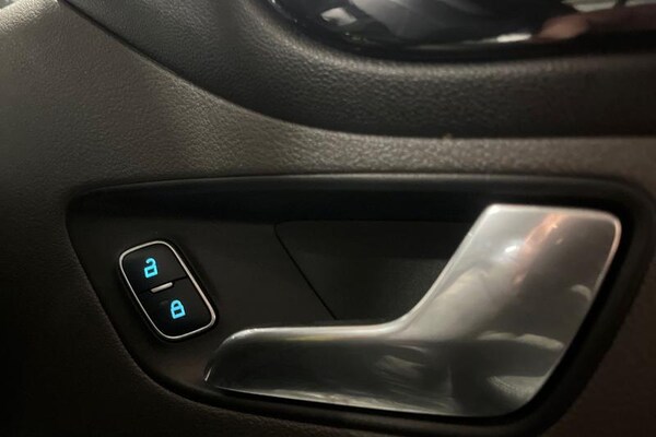 Used Ford Transit Custom 2023 for sale - 74676417: Photo 19