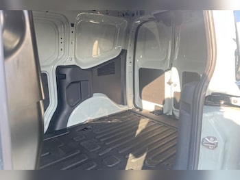 Used Ford Transit Courier 2024 for sale - 75355868: Photo
