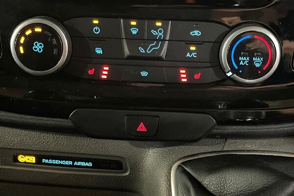 Used Ford Transit Custom 2023 for sale - 75095685: Photo 32