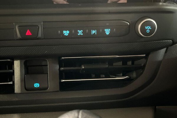 Used Ford Transit Custom 2025 for sale - 75616248: Photo 32