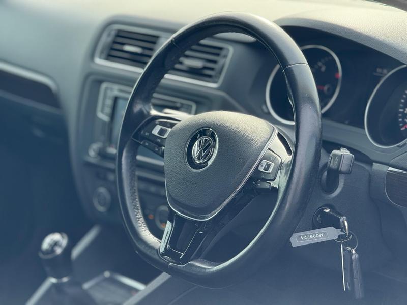 Used Volkswagen Jetta for sale - 77634400: Photo 3