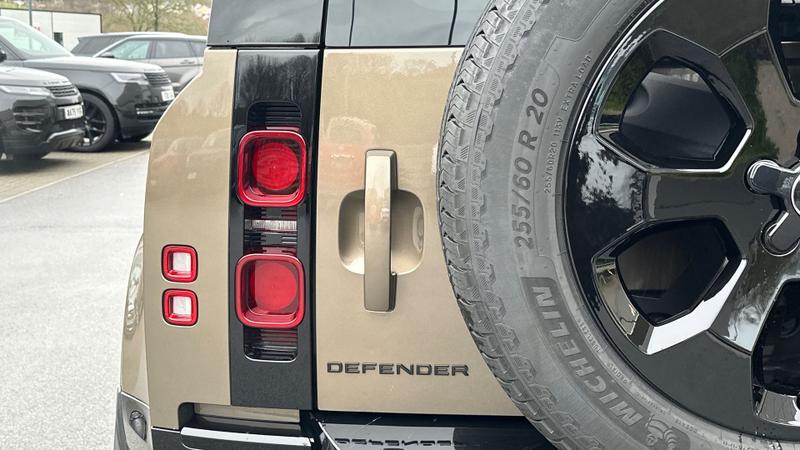 Used Land Rover Defender 2025 for sale - 77301073: Photo 26