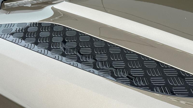 Used Land Rover Defender 2025 for sale - 77301073: Photo 28