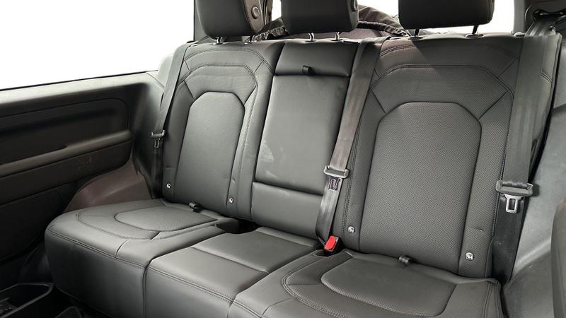Used Land Rover Defender 2025 for sale - 77301073: Photo 4