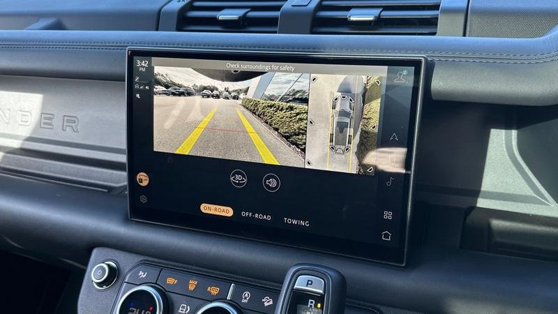 Used Land Rover Defender 2023 for sale - 77301028: Photo 12