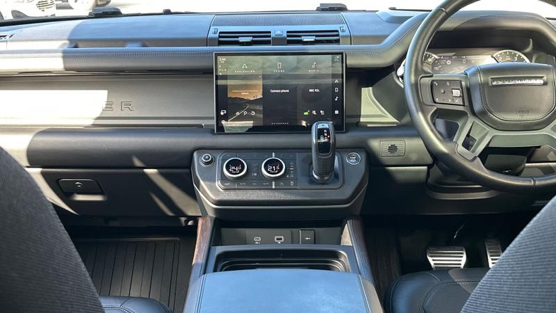 Used Land Rover Defender 2023 for sale - 77301028: Photo 14