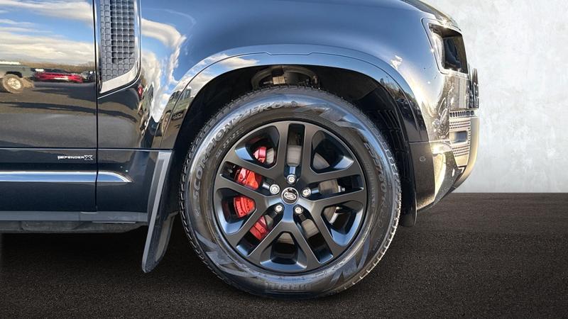 Used Land Rover Defender 2023 for sale - 77301028: Photo 8