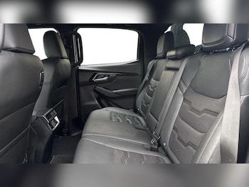 Used Isuzu D-Max 2024 for sale - 77301013: Photo