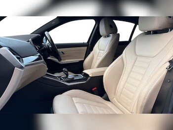 Used BMW 3 Series 2022 for sale - 77301021: Photo