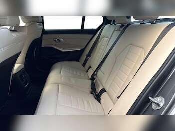 Used BMW 3 Series 2022 for sale - 77301021: Photo