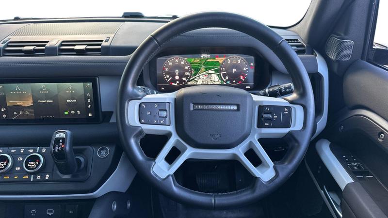 Used Land Rover Defender 2023 for sale - 77301178: Photo 15