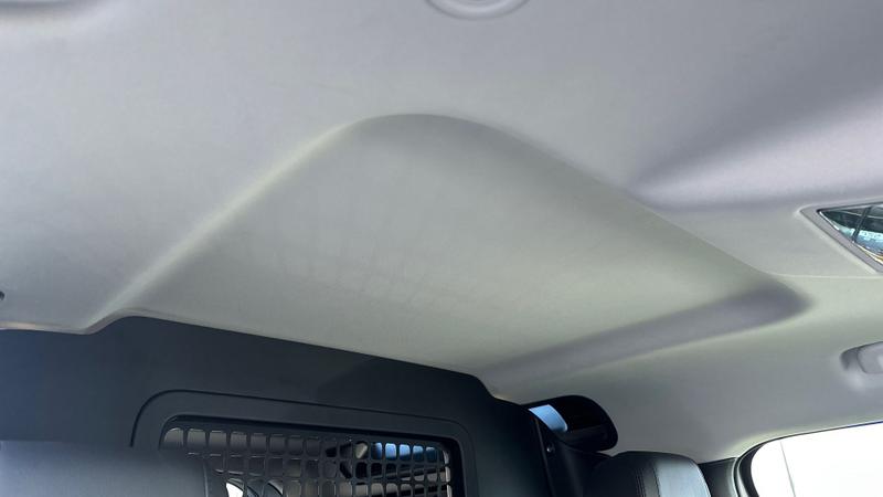 Used Land Rover Defender 2023 for sale - 77301178: Photo 21