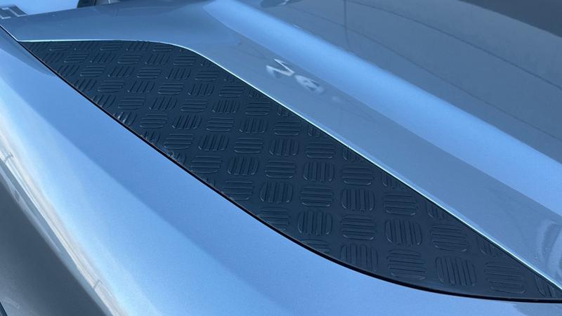 Used Land Rover Defender 2023 for sale - 77301178: Photo 28