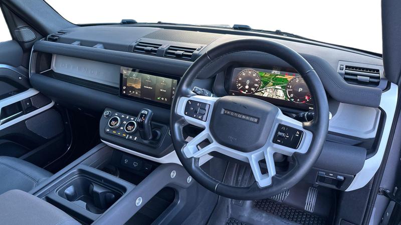 Used Land Rover Defender 2023 for sale - 77301178: Photo 9