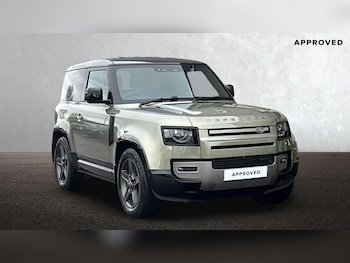 Used Land Rover Defender 2023 for sale - 77301180: Photo