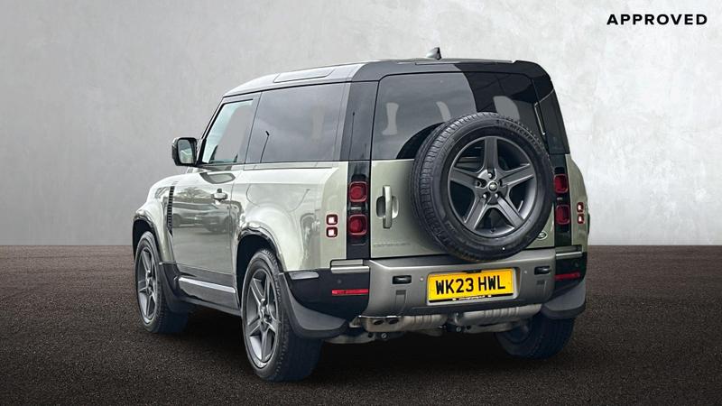 Used Land Rover Defender 2023 for sale - 77301180: Photo 2