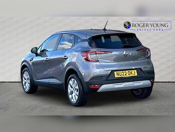 Used Renault Captur 2022 for sale - 77301294: Photo