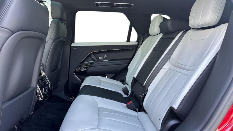 Used Land Rover Range Rover Sport 2023 for sale - 77301033: Photo 4