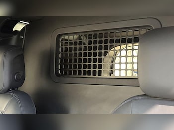 Used Land Rover Defender 2024 for sale - 77301062: Photo