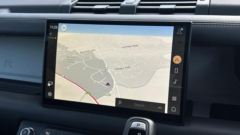 Used Land Rover Defender 2024 for sale - 77301043: Photo 11