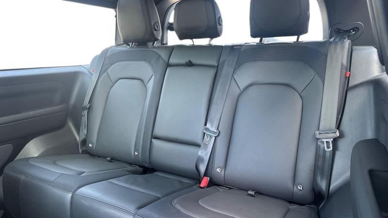 Used Land Rover Defender 2024 for sale - 77301043: Photo 4