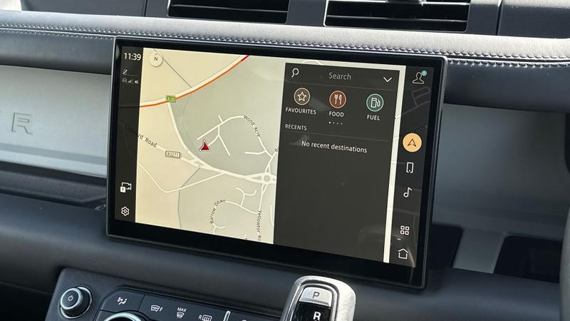 Used Land Rover Defender 2024 for sale - 77301032: Photo 11