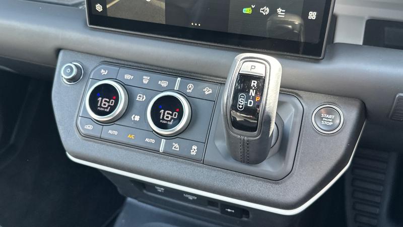 Used Land Rover Defender 2024 for sale - 77301032: Photo 13