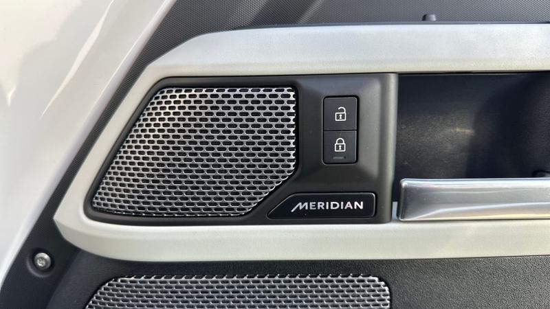 Used Land Rover Defender 2024 for sale - 77301032: Photo 24