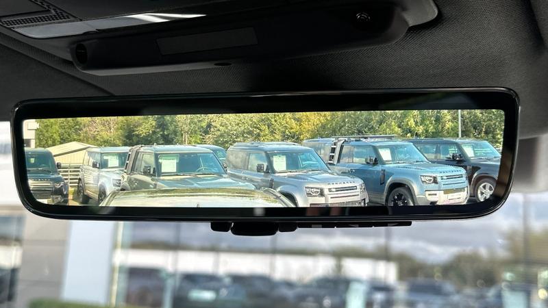 Used Land Rover Defender 2024 for sale - 77301032: Photo 29