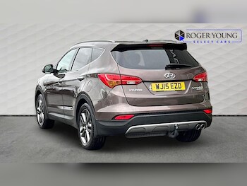 Used Hyundai Santa Fe 2015 for sale - 77301254: Photo