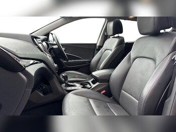 Used Hyundai Santa Fe 2015 for sale - 77301254: Photo