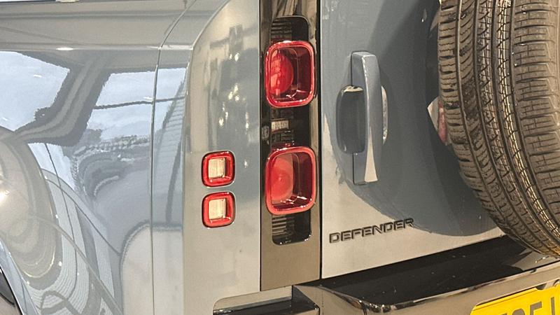 Used Land Rover Defender 2025 for sale - 77301053: Photo 19