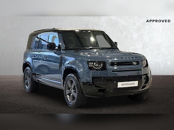 Used Land Rover Defender 2025 for sale - 77301053: Photo