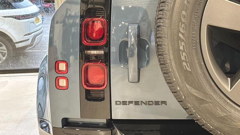 Used Land Rover Defender 2025 for sale - 77301053: Photo 26