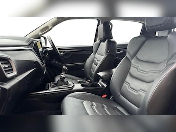 Used Isuzu D-Max 2024 for sale - 77301207: Photo