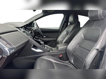Used Jaguar E-Pace 2019 for sale - 77403584: Photo