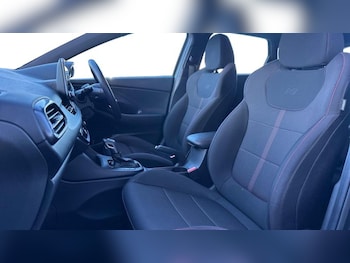 Used Hyundai i30 2023 for sale - 77301192: Photo