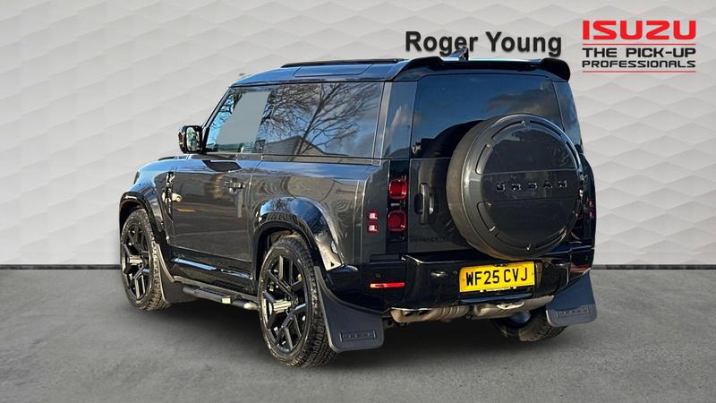 Used Land Rover Defender 2025 for sale - 77301129: Photo 2